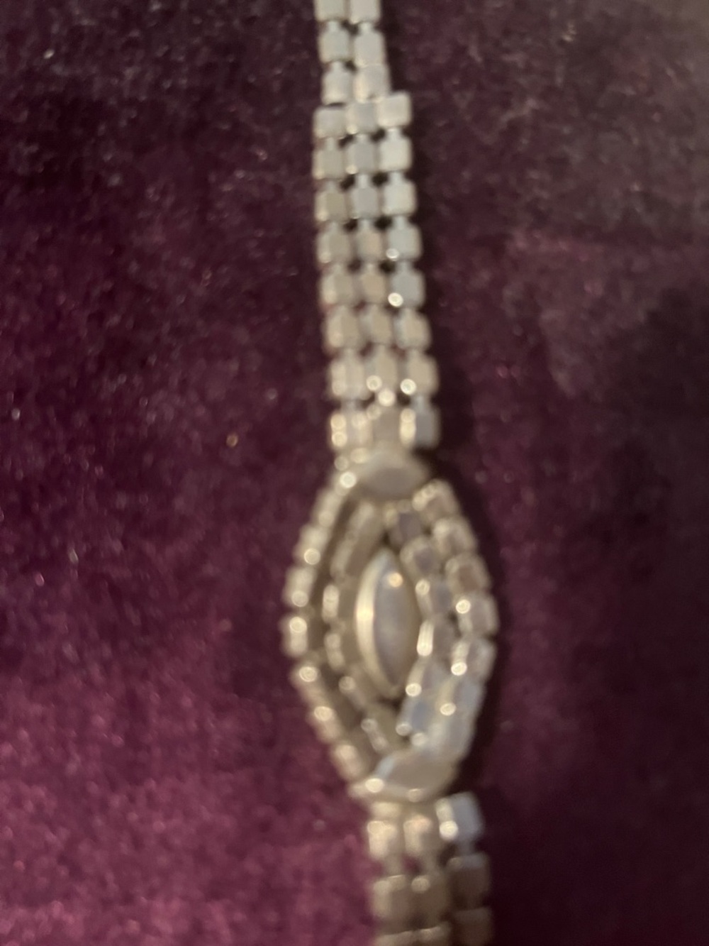 Lovely Vintage EUC Sparkling Faux Diamond Tennis Necklace in Silver Tone 15”. - Picture 11 of 12